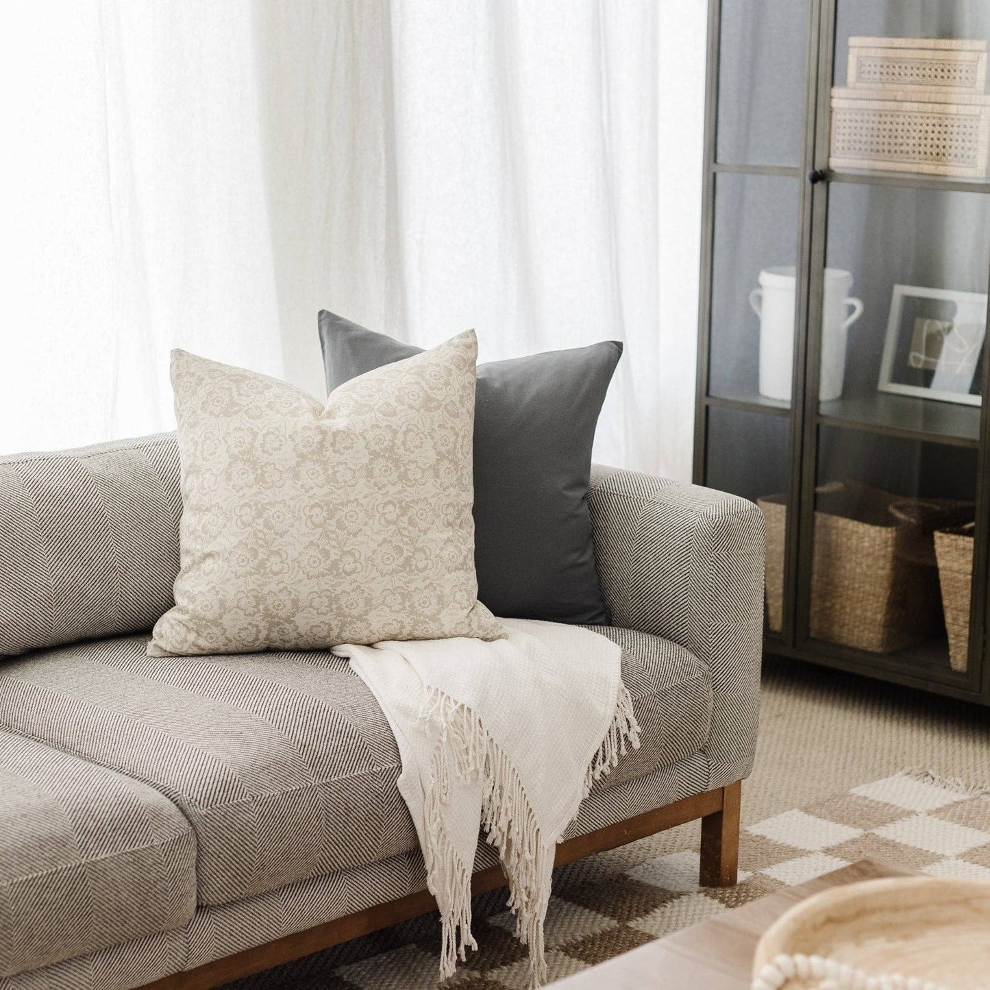 Flora - Pillow Cover - 18" | 22" | 24": 18"