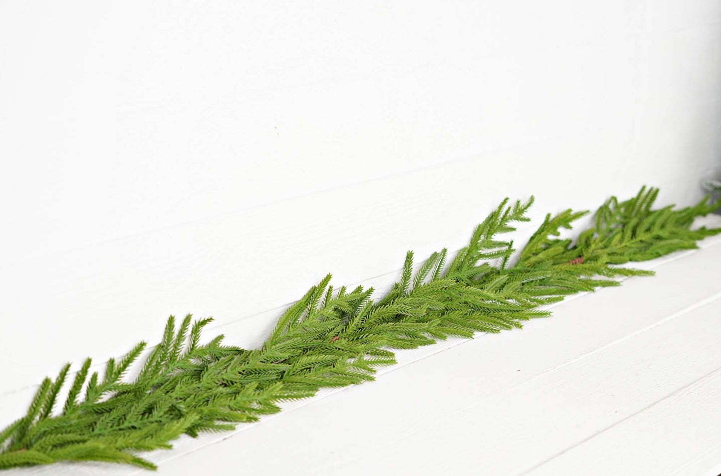 510701- 5ft Garland-Soft Touch Evergreen Norfolk Pine