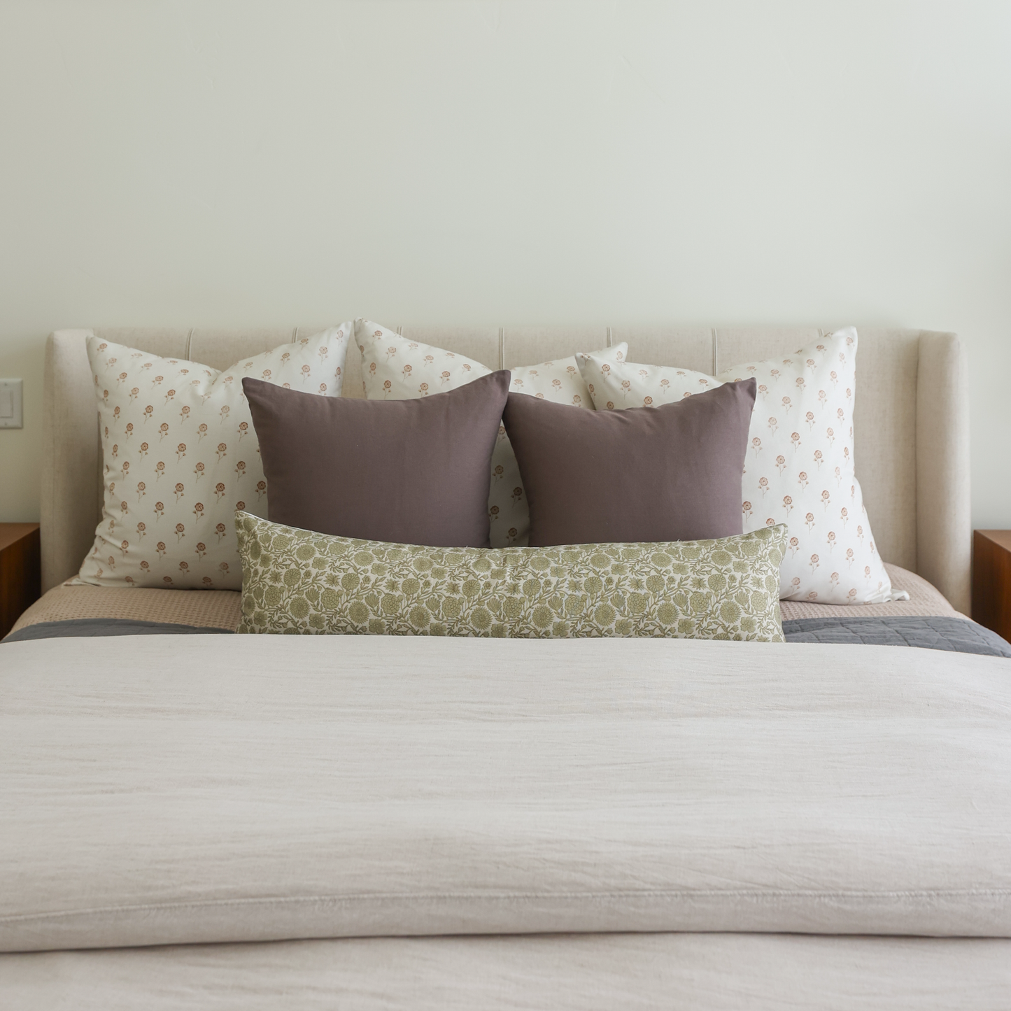 Gracie in Green - Lumbar - 12x20" | 12x40": 12x20"