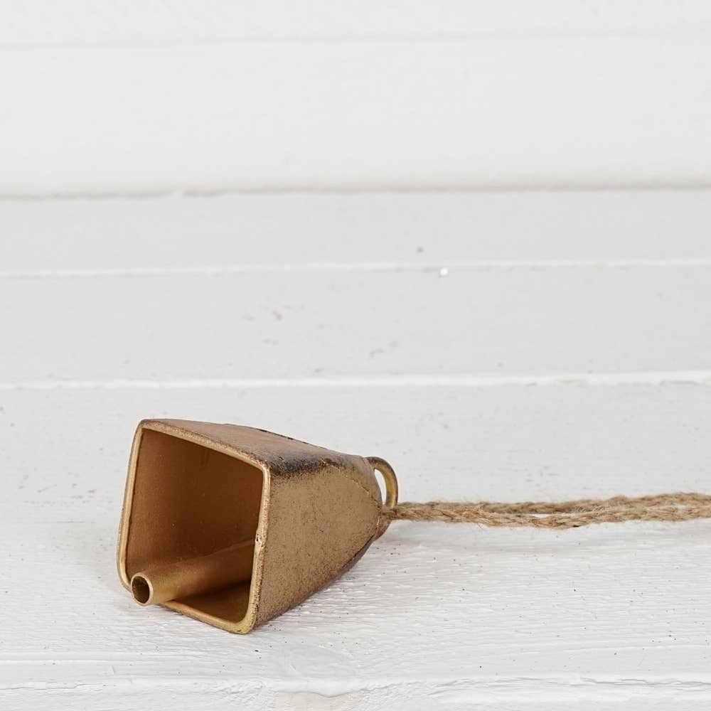 M32505-Vintage Gold Cow Bell w.loop (2.25inD)