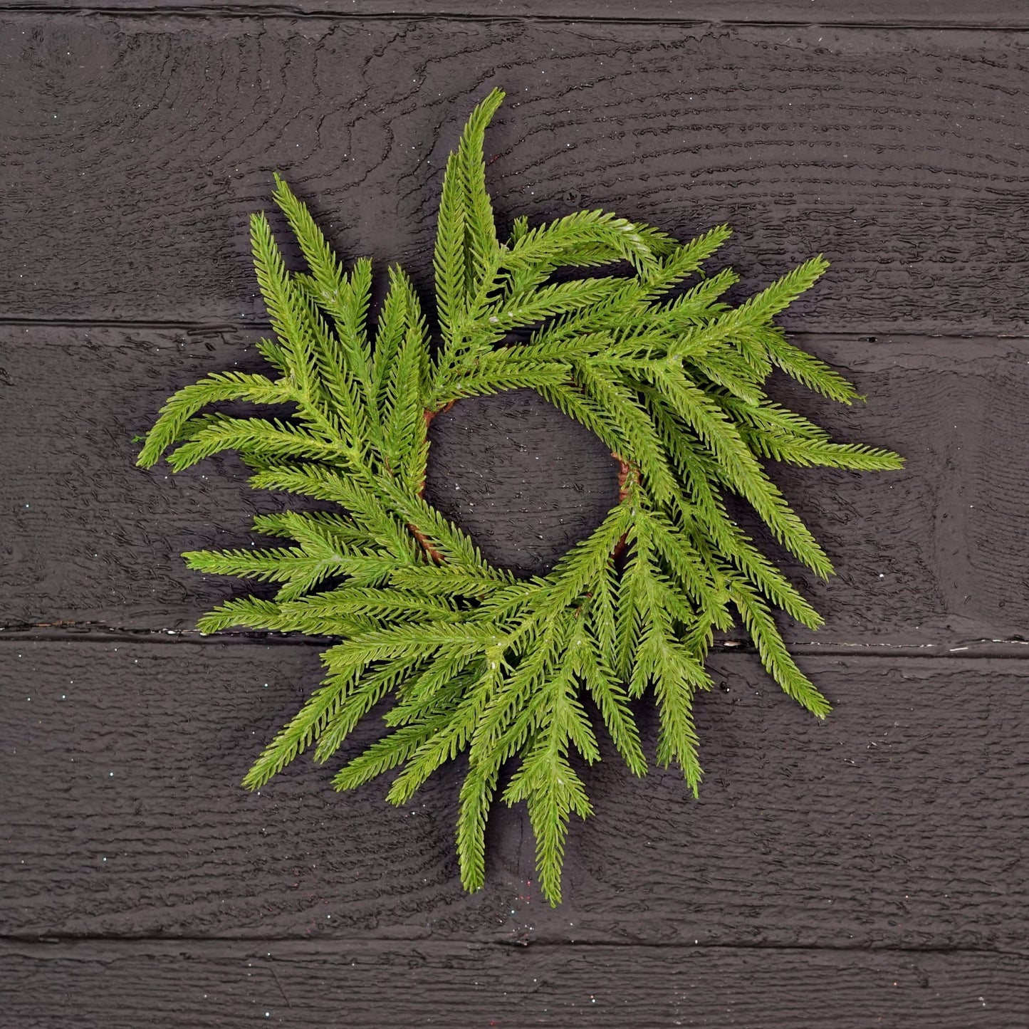 510702- 18in(6.5)Wreath-Soft Touch Evergreen Norfolk Pine-
