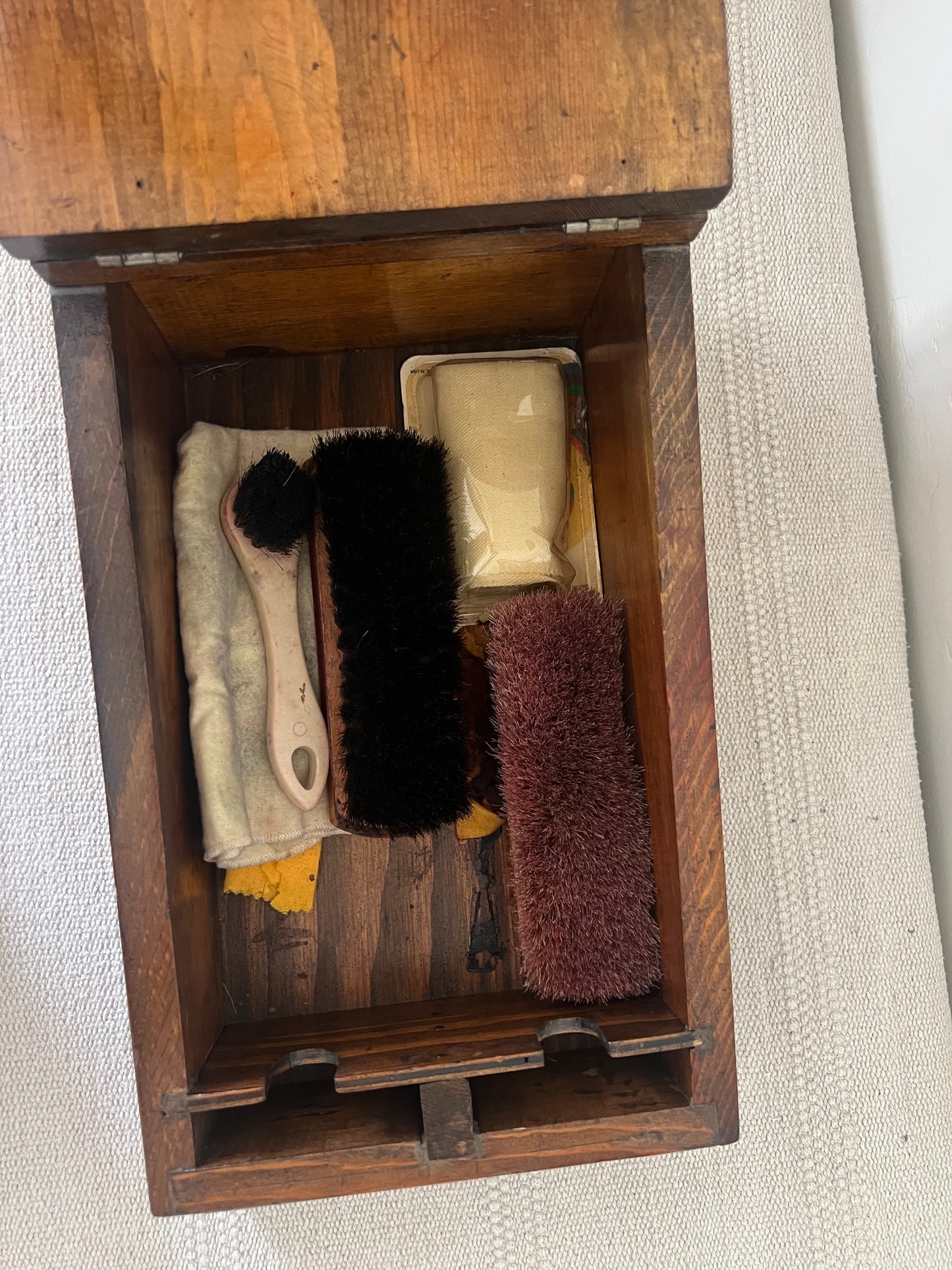 Vintage Shoe shine box