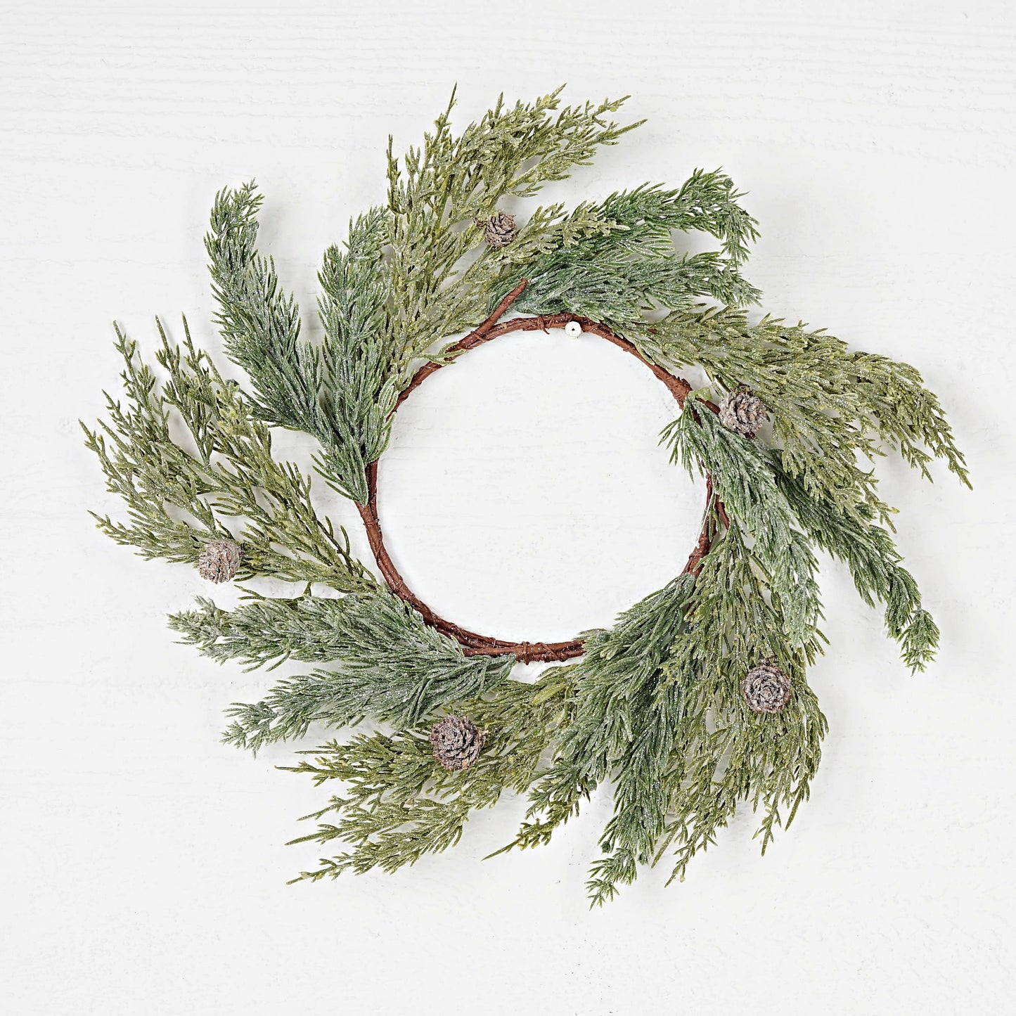 ISB75332- 14in Icy Sparkled Cedar Pine Wreath