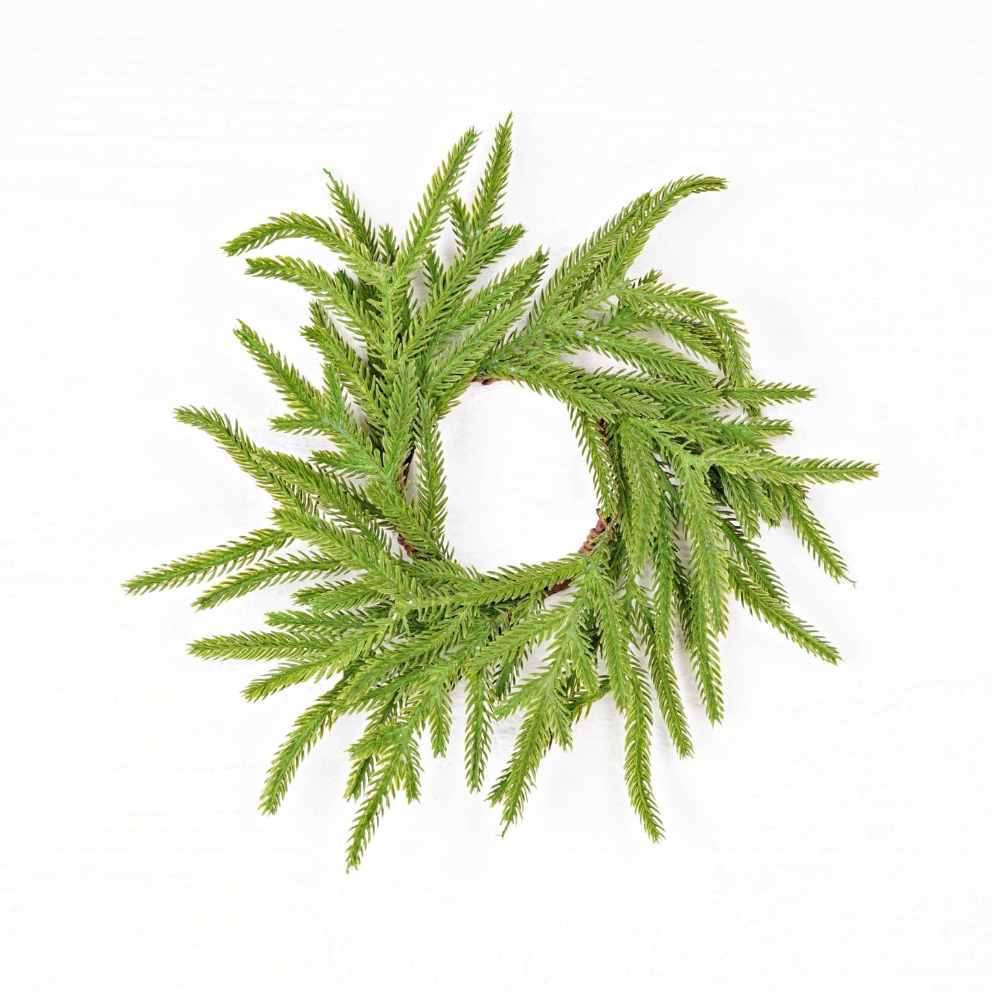 510702- 18in(6.5)Wreath-Soft Touch Evergreen Norfolk Pine-
