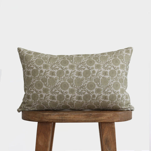 Gracie in Green - Lumbar - 12x20" | 12x40": 12x20"